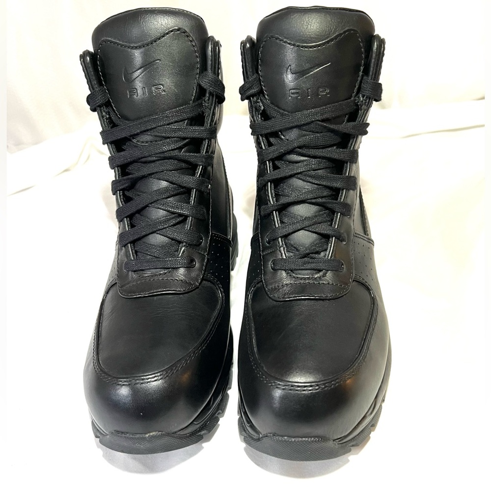 Nike Goadome 6 Inch Waterproof Black Boot, 7 holes, Mens 8, Never worn, NWOT